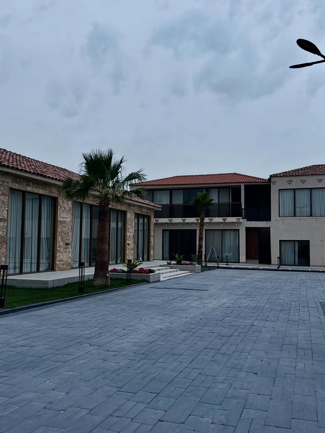 ساحة الفلل
